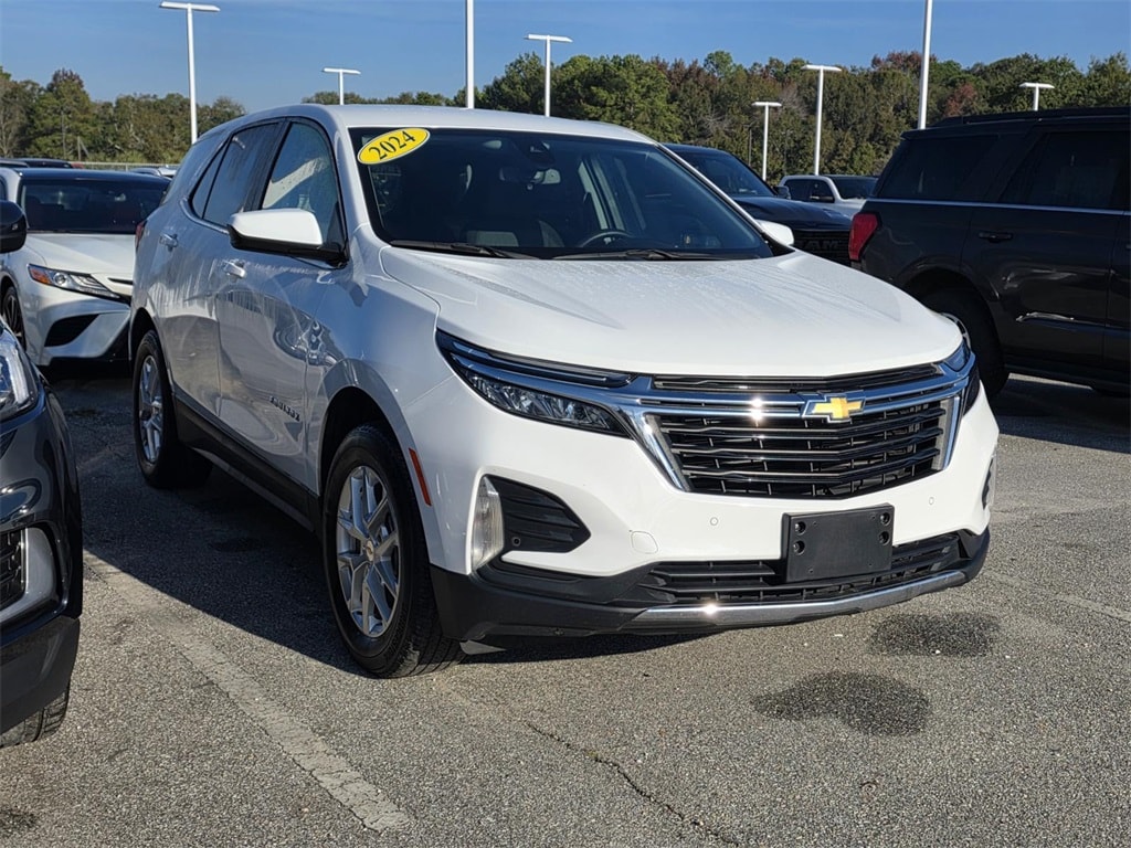 2024 Chevrolet Equinox LT's photo