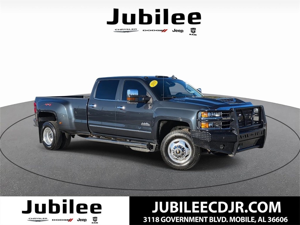 2019 Chevrolet Silverado 3500HD High Country's photo