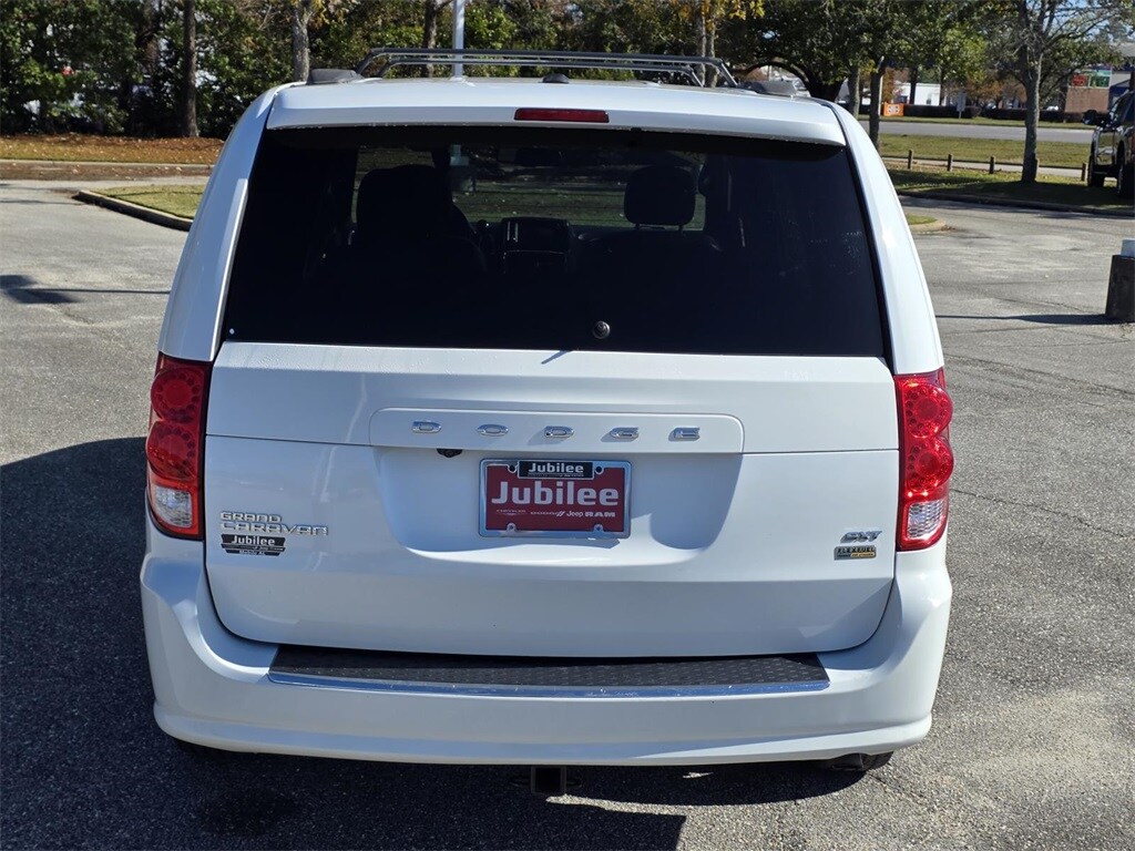 Used 2017 Dodge Grand Caravan SXT Minivan/Van