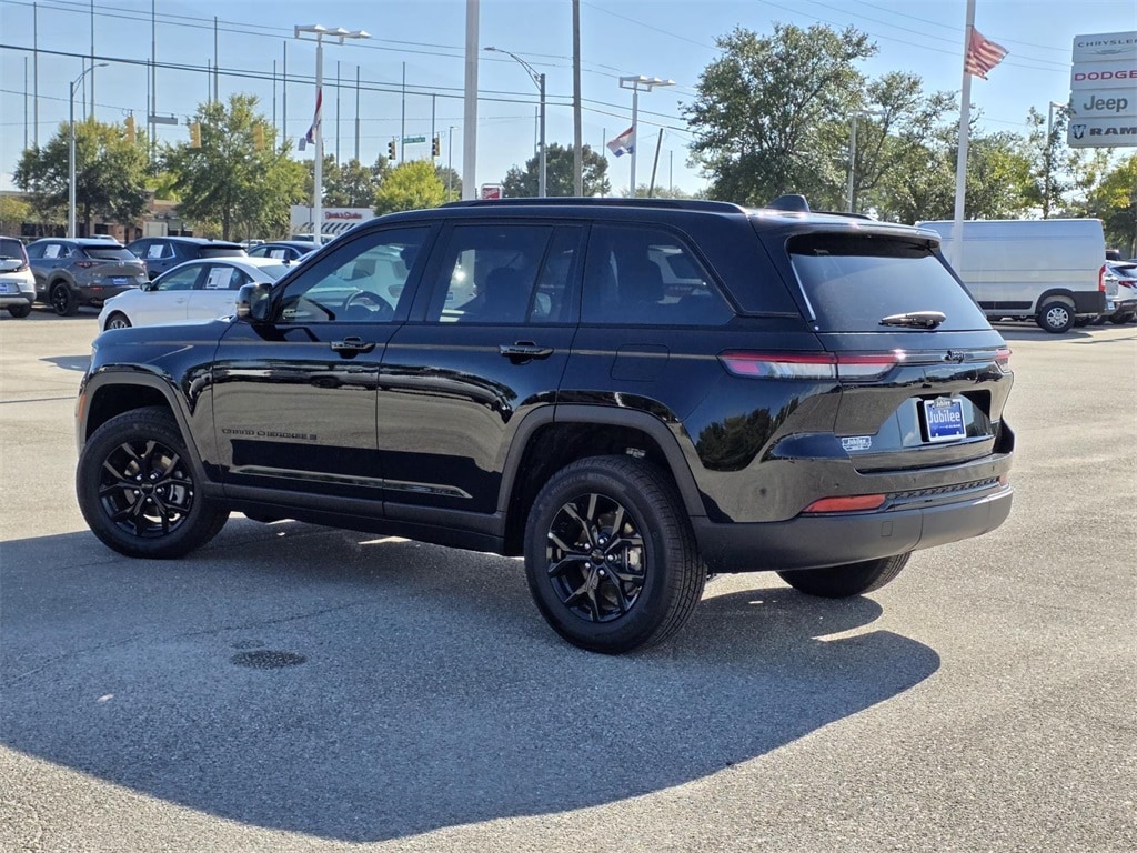 New 2025 Jeep Grand Cherokee ALTITUDE X 4X2 Sport Utility