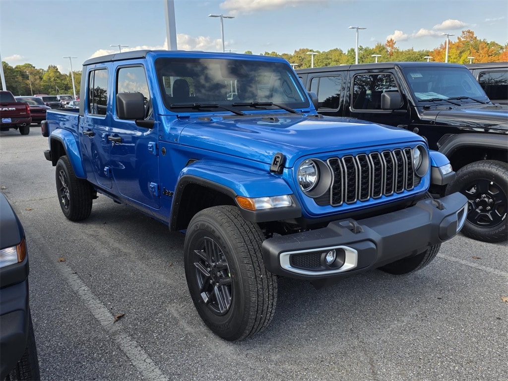 New 2026 Jeep Gladiator SPORT S 4X4 Pickup