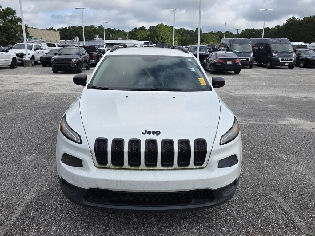 Used 2017 Jeep Cherokee Sport SUV