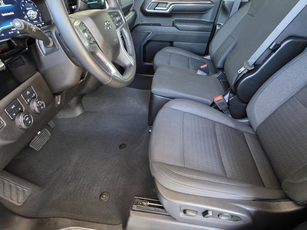 2024 Chevrolet Silverado 1500 RST - Photo 7