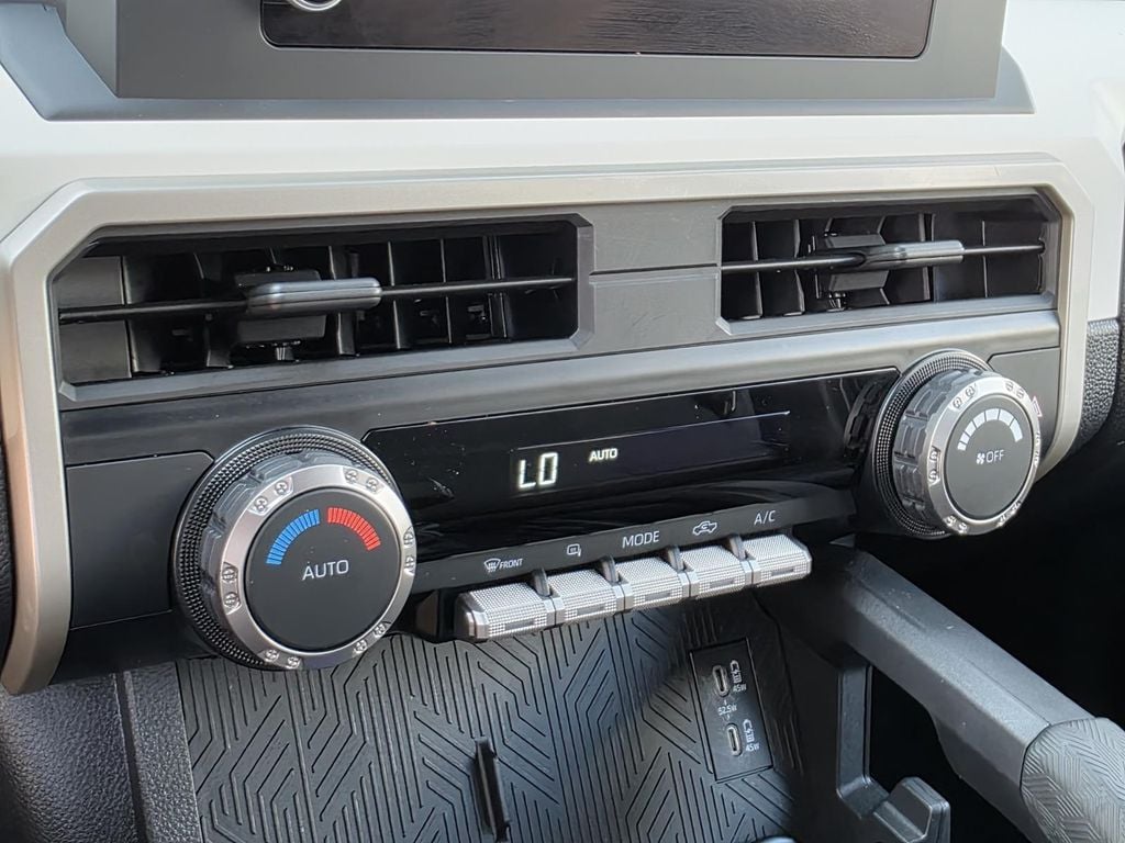 2024 Toyota Tacoma SR5 - Photo 16