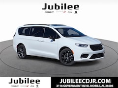2026 Chrysler Pacifica LIMITED AWD Passenger Van