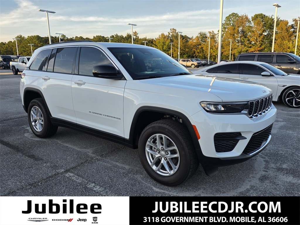 2025 Jeep Grand Cherokee Sport Utility  2025 Jeep Grand Cherokee Sport Utility
