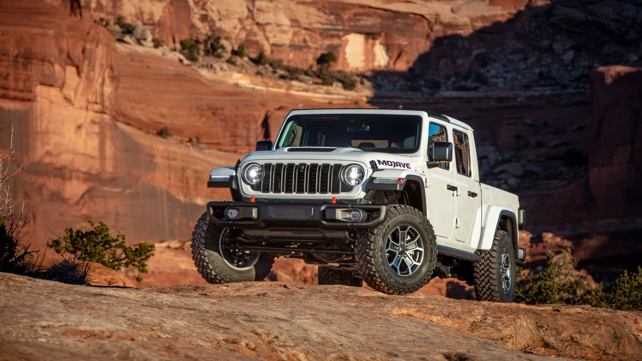 2024-jeep-gladiator.webp