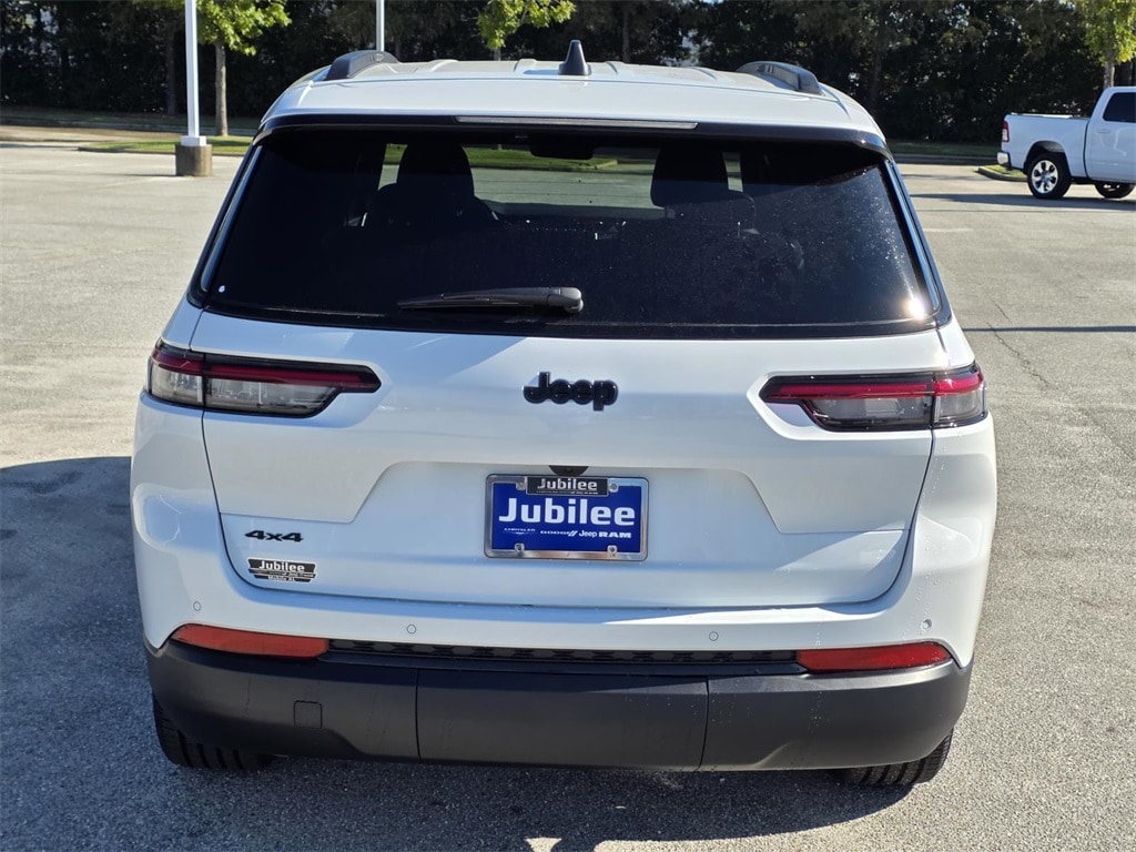New 2025 Jeep Grand Cherokee L ALTITUDE X 4X4 Sport Utility