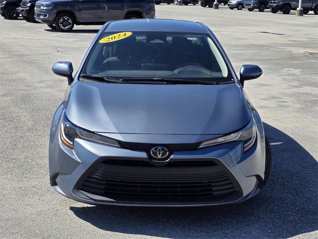 Used 2024 Toyota Corolla LE Sedan