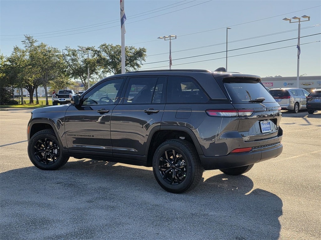 New 2025 Jeep Grand Cherokee ALTITUDE X 4X2 Sport Utility