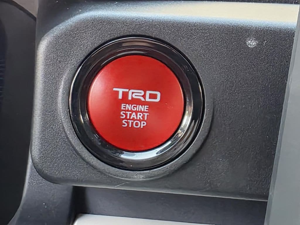 2024 Toyota Tacoma SR5 - Photo 15