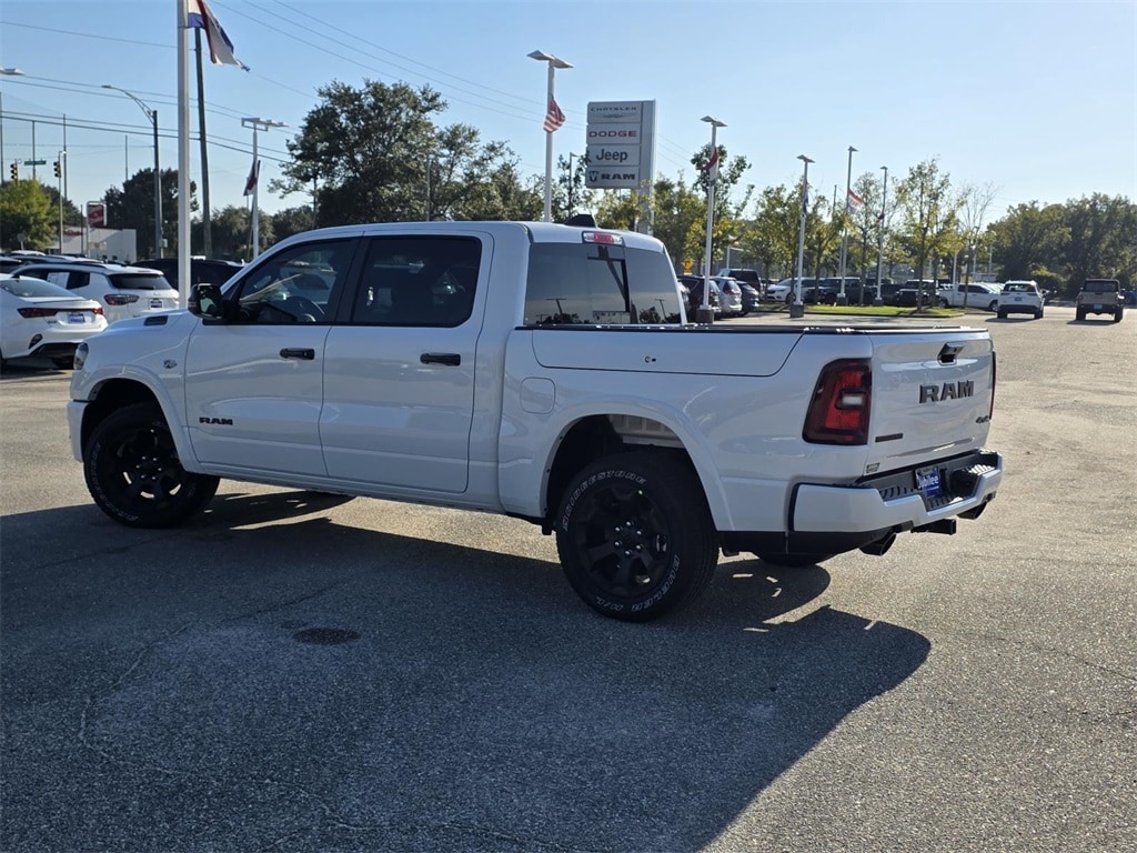 New 2026 Ram 1500 BIG HORN CREW CAB 4X4 5'7 BOX Pickup