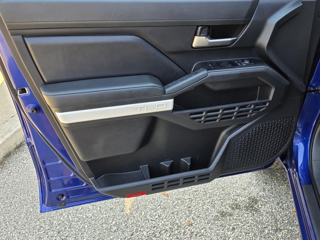 2024 Toyota Tacoma SR5 - Photo 29