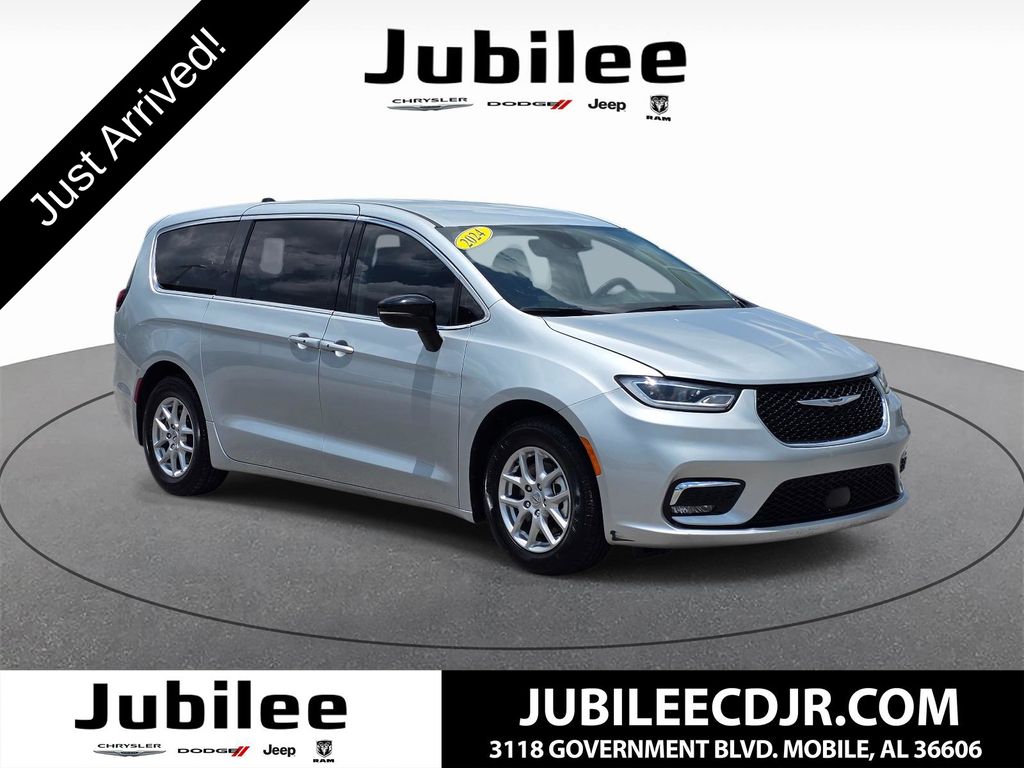 2024 Chrysler Pacifica