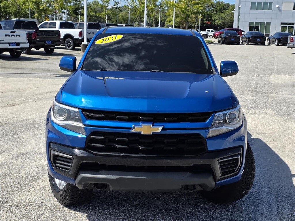 2021 Chevrolet Colorado LT photo 2