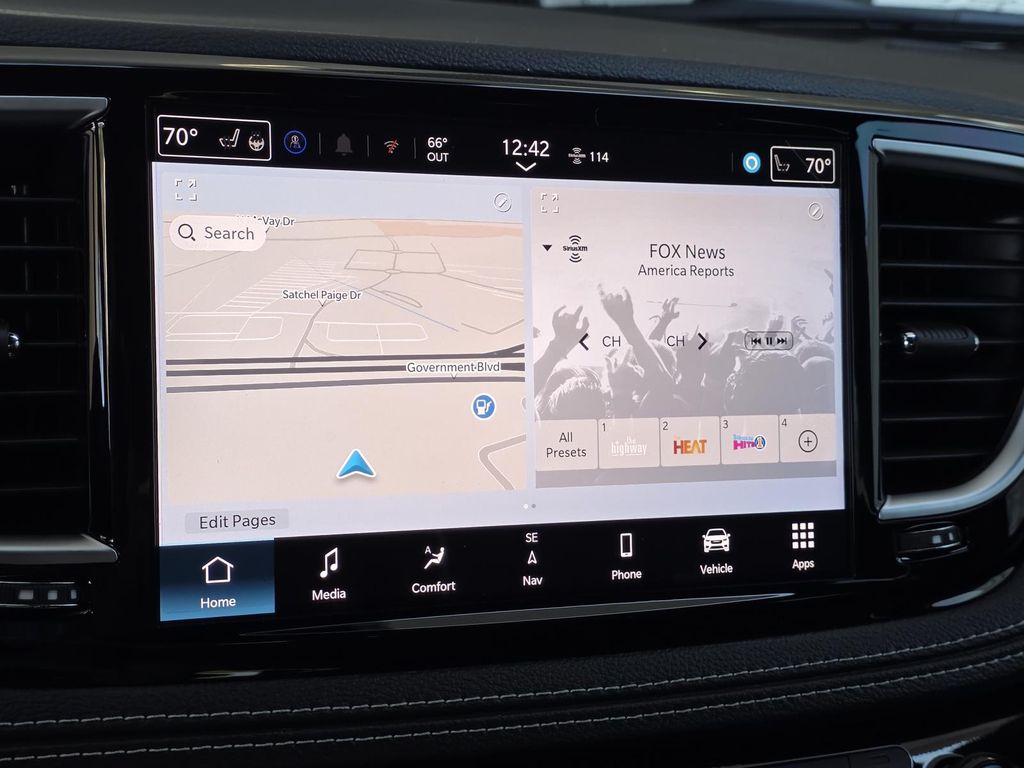 2026 Chrysler Pacifica Limited - Photo 30