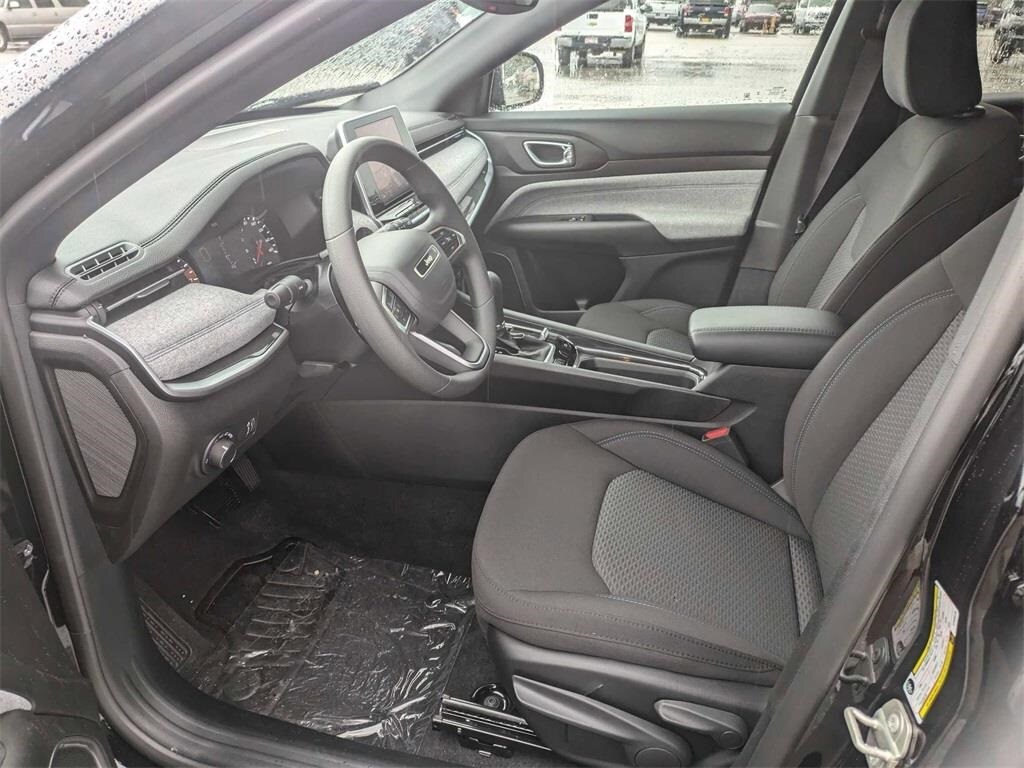 2025 Jeep Compass Sport photo 4