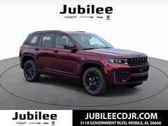 2026 Jeep Grand Cherokee LAREDO ALTITUDE 4X2 Sport Utility