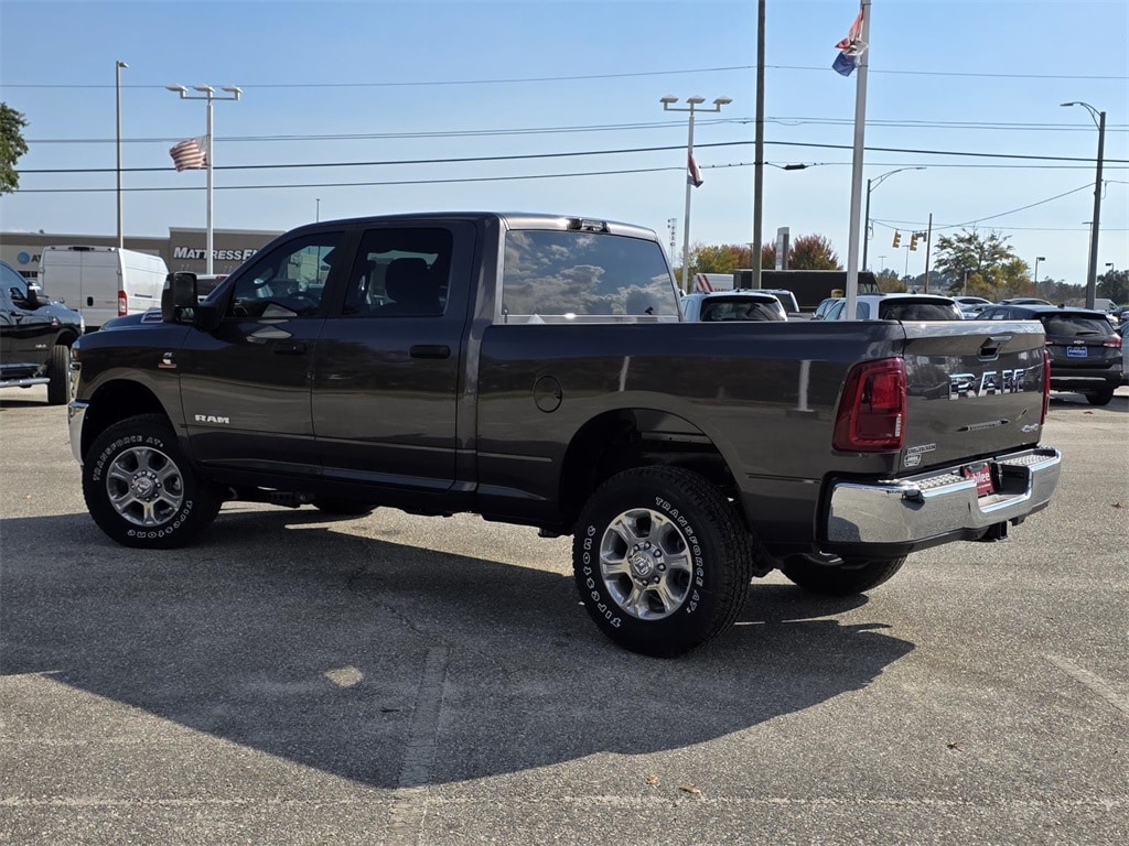 New 2026 Ram 2500 BIG HORN CREW CAB 4X4 6'4 BOX Pickup