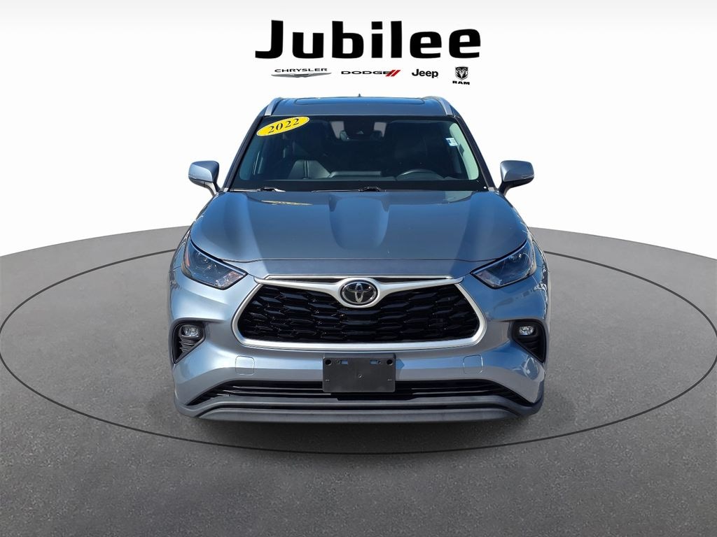 Used 2022 Toyota Highlander XLE SUV