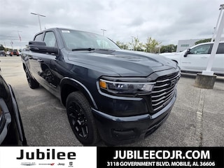 2026 Ram 1500 LARAMIE CREW CAB 4X4 5'7 BOX Pickup