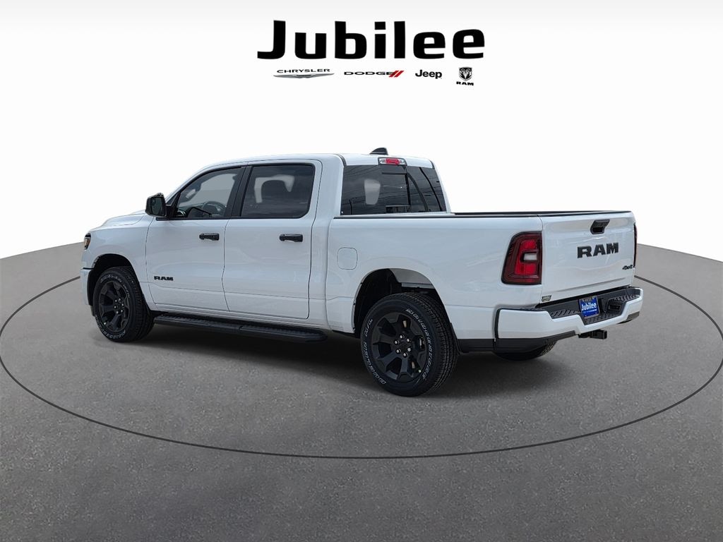 New 2026 Ram 1500 EXPRESS CREW CAB 4X4 5'7 BOX Pickup