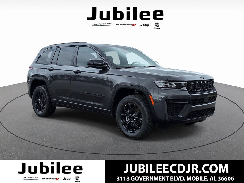 New 2026 Jeep Grand Cherokee LAREDO ALTITUDE 4X2 Sport Utility