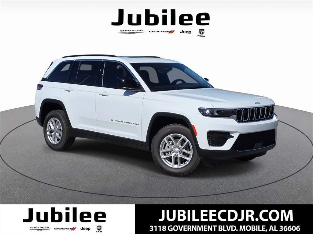New 2025 Jeep Grand Cherokee LAREDO X 4X2 Sport Utility