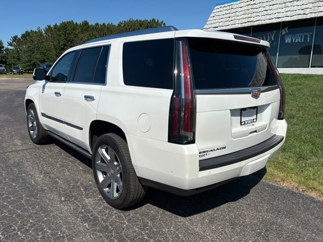 2017 Cadillac Escalade Premium Luxury - Photo 9