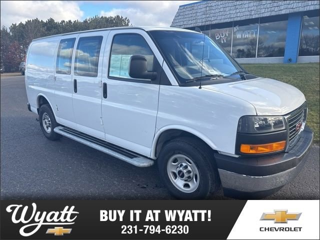 2023 GMC Savana 2500's photo