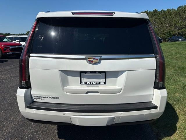 2017 Cadillac Escalade Premium Luxury - Photo 7