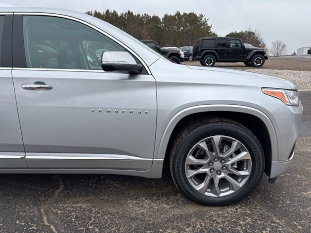 Used 2021 Chevrolet Traverse Premier SUV