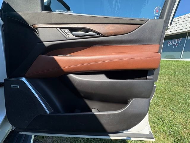 2017 Cadillac Escalade Premium Luxury - Photo 36