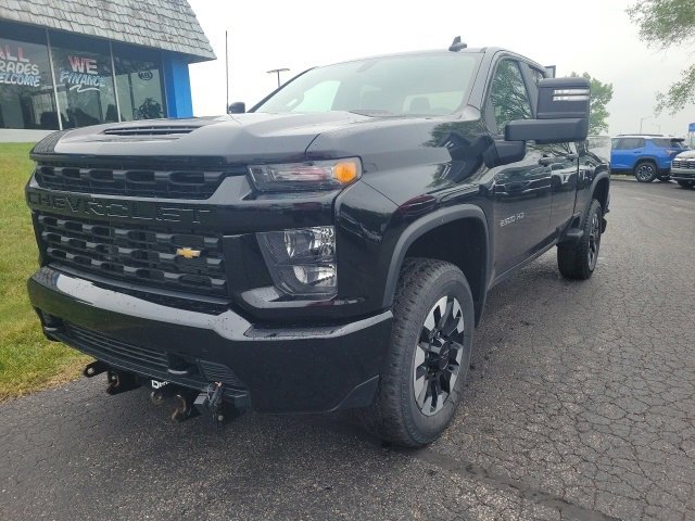 Used 2020 Chevrolet Silverado 2500HD Custom with VIN 1GC5YME78LF322494 for sale in Manistee, MI