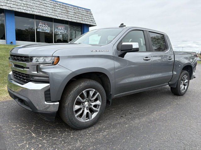 Used 2022 Chevrolet Silverado 1500 Limited LT with VIN 1GCPYJEK3NZ114875 for sale in Manistee, MI