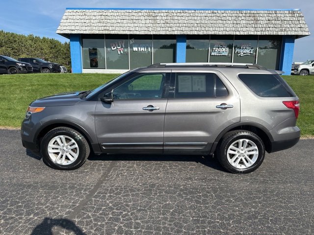 2013 Ford Explorer XLT photo 2