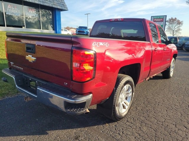 Used 2016 Chevrolet Silverado 1500 LT with VIN 1GCVKREC1GZ399708 for sale in Manistee, MI