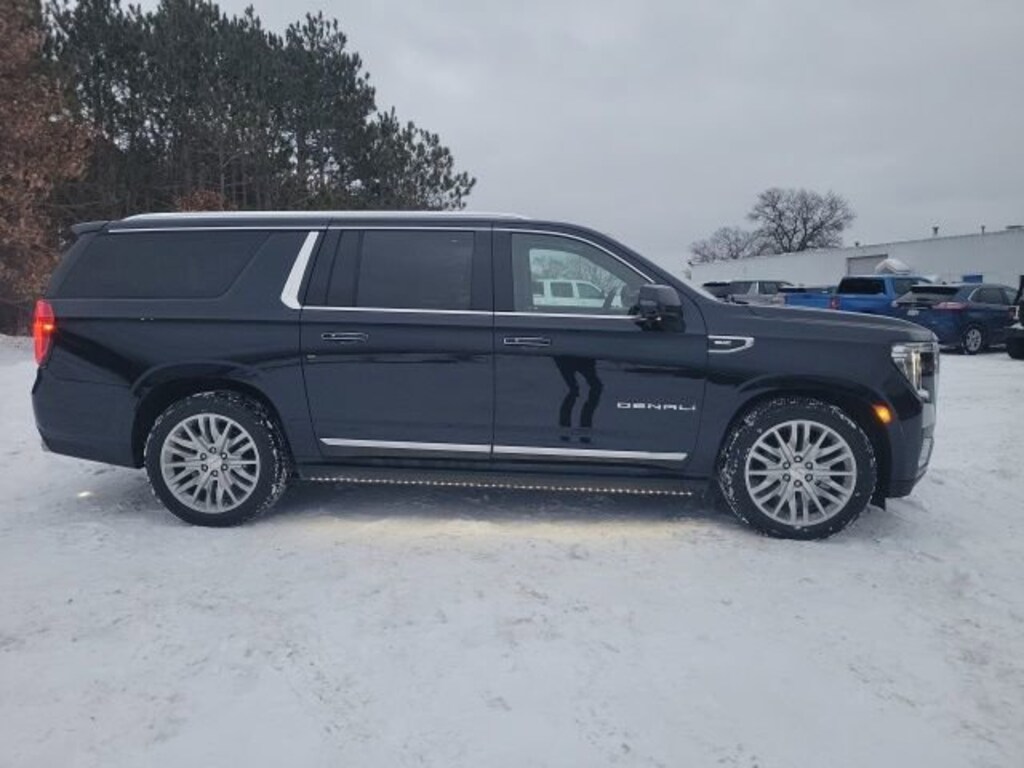 Used 2023 GMC Yukon XL Denali SUV