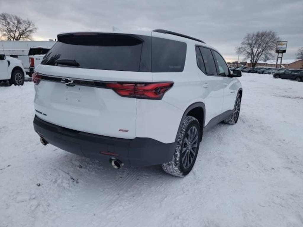 Used 2023 Chevrolet Traverse RS SUV
