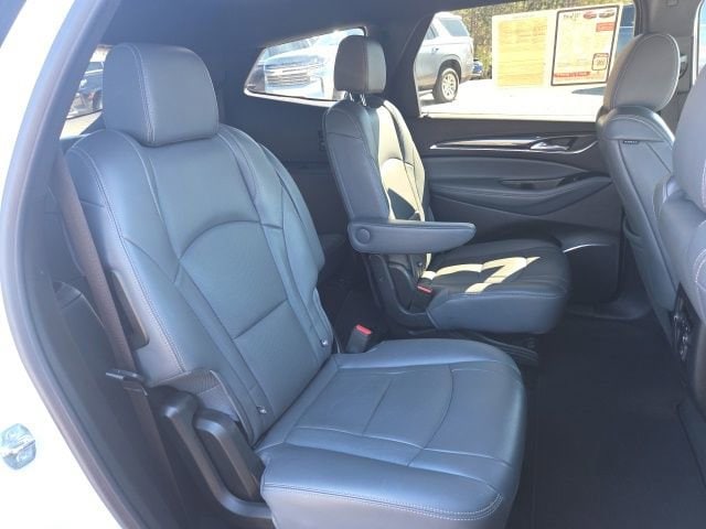2023 Buick Enclave Essence - Photo 29