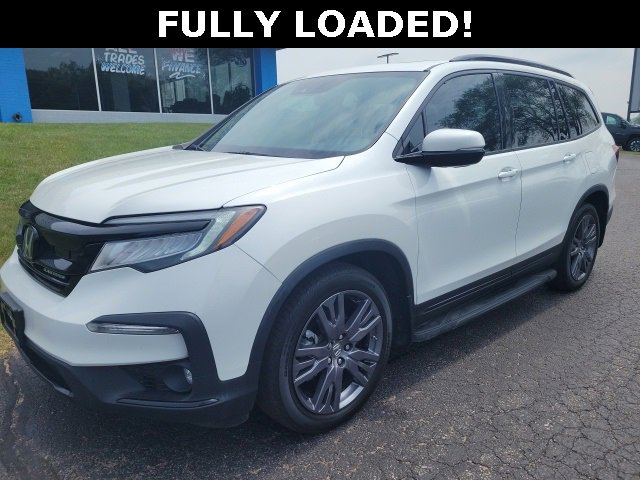 Used 2020 Honda Pilot Elite with VIN 5FNYF6H09LB504593 for sale in Manistee, MI