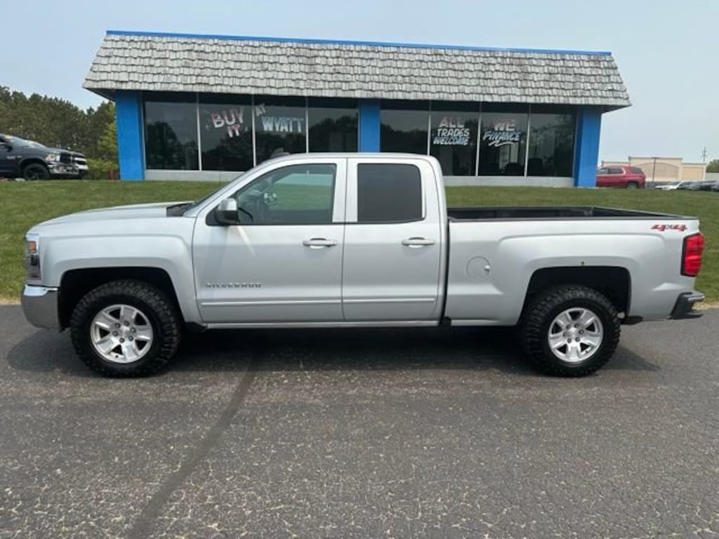 Used 2018 Chevrolet Silverado 1500 LT Truck