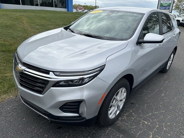 Used 2022 Chevrolet Equinox LT with VIN 3GNAXUEV9NL244517 for sale in Manistee, MI