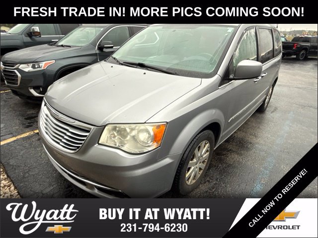 2015 Chrysler Town & Country Touring