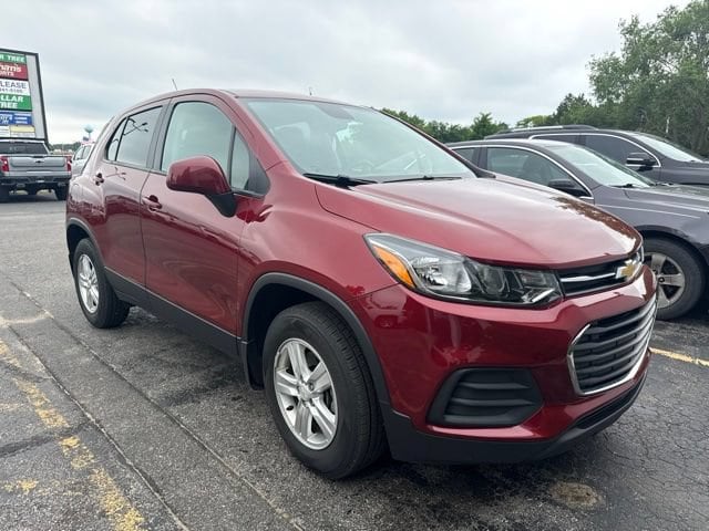 Used 2021 Chevrolet Trax LS with VIN KL7CJNSB7MB340887 for sale in Manistee, MI
