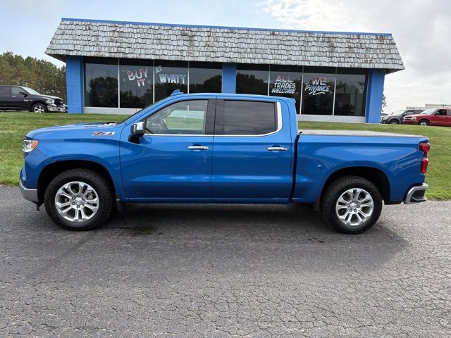 2023 Chevrolet Silverado 1500 LTZ photo 3