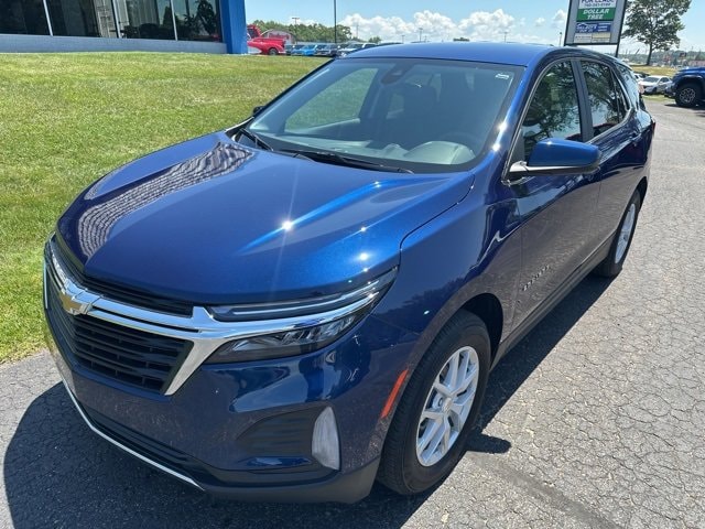 Used 2022 Chevrolet Equinox LT with VIN 3GNAXUEV9NL244629 for sale in Manistee, MI