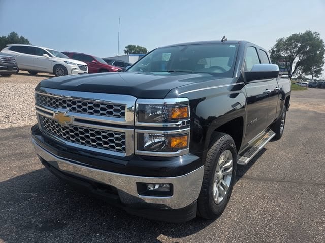 Used 2014 Chevrolet Silverado 1500 LT with VIN 1GCVKREC7EZ144994 for sale in Manistee, MI