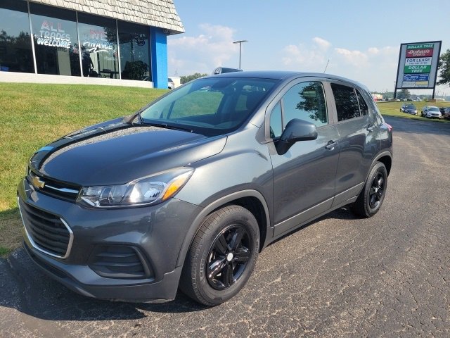 Used 2019 Chevrolet Trax LS with VIN 3GNCJKSB0KL305029 for sale in Manistee, MI