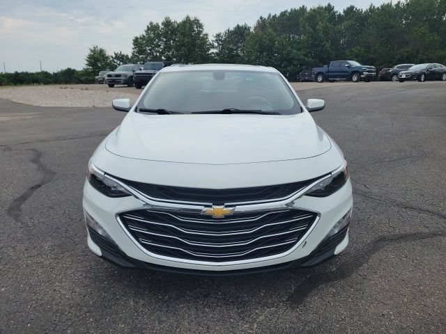 Used 2022 Chevrolet Malibu 1LT with VIN 1G1ZD5ST2NF193040 for sale in Manistee, MI